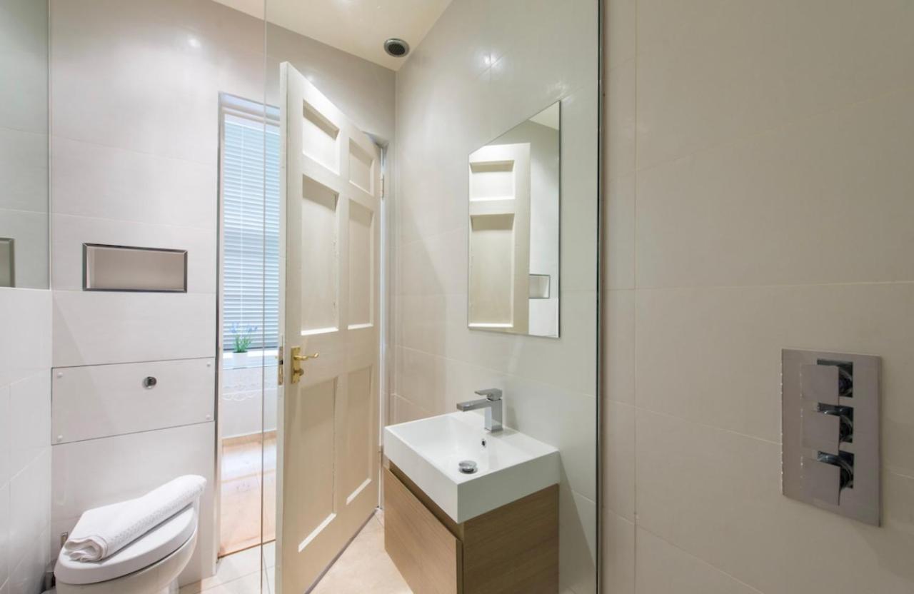Luxurious City Centre Self Catering Apartment エディンバラ エクステリア 写真