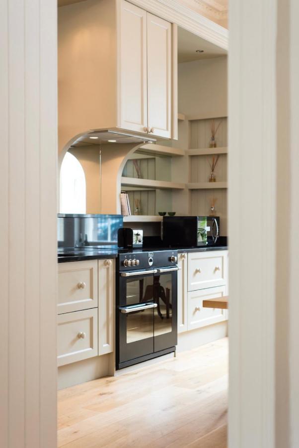 Luxurious City Centre Self Catering Apartment エディンバラ エクステリア 写真
